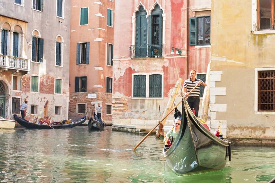 Venice: Winter Walking Tour & Romantic Gondola Ride Upgrade - From Saint Mark’s to the narrow calli