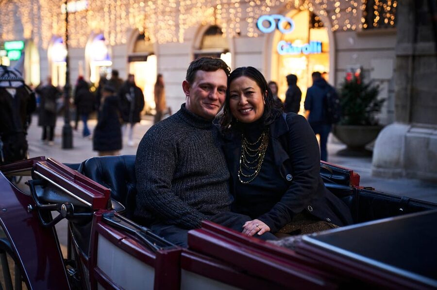 Vienna: Professional Proposal Photographer - From the church meeting point to the photo session