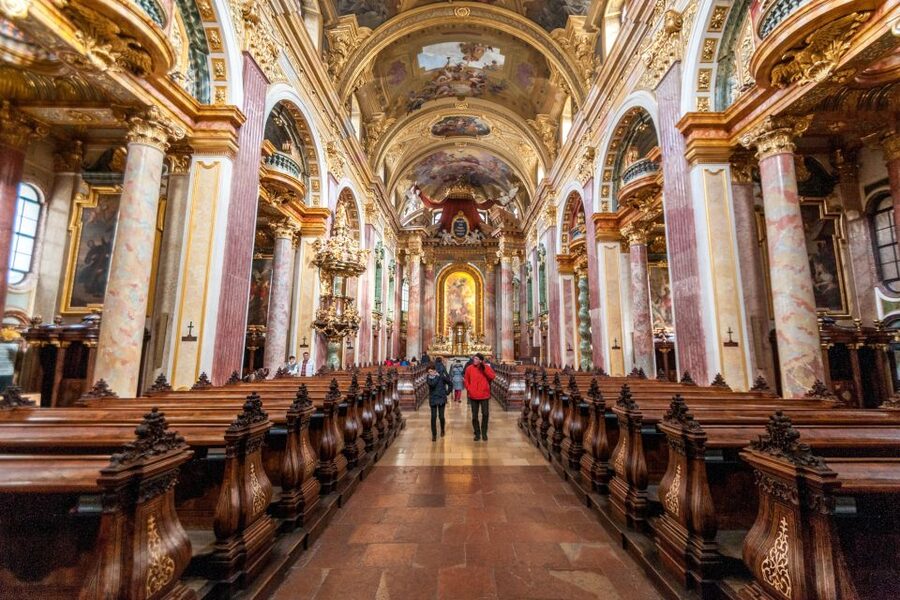 Vienna: Romantic Old Town 2-Hour Discovery Tour - Timing, cost, and practical planning