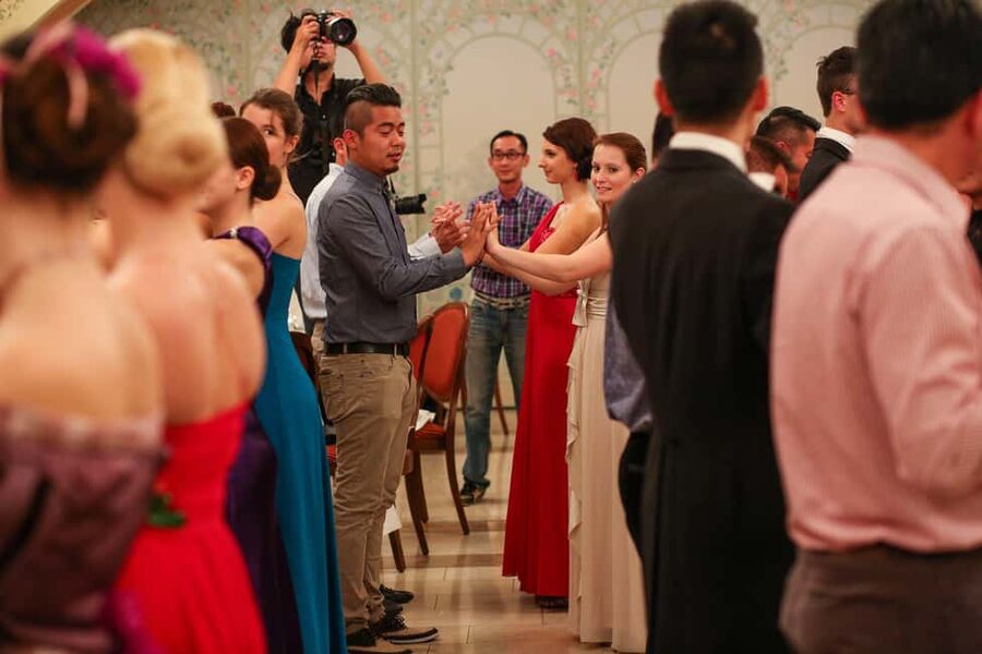 Vienna: Viennese Waltz Beginner Workshop for Couples - How to get the most from the 50 minutes