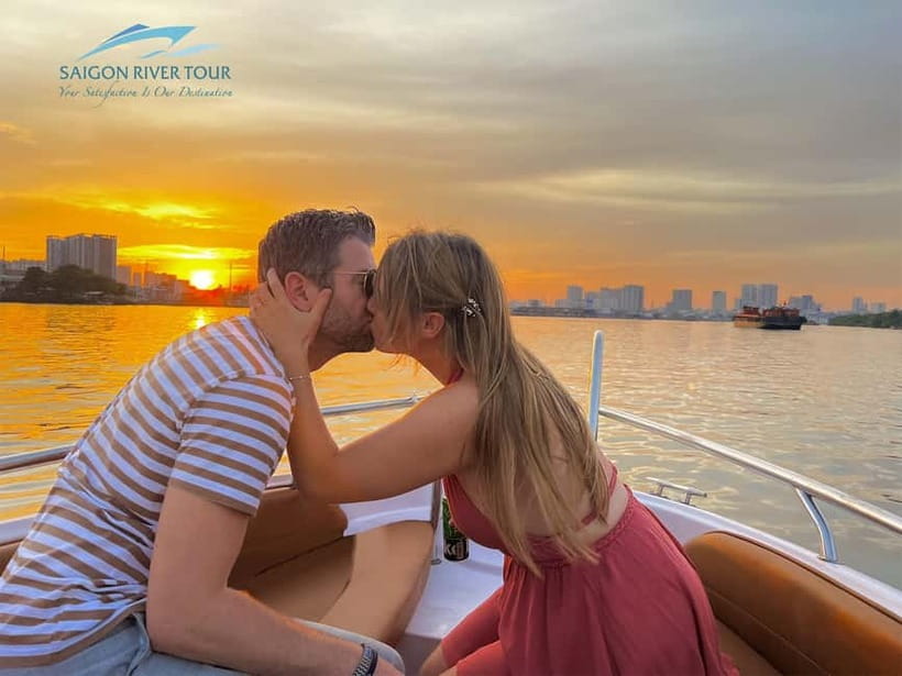 VIP Tour Enjoy Romantic Sunset by Speed Boat Free Cocktail - Meeting at Saigon Waterbus Station in District 1