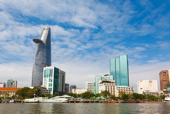 VIP Tour in Saigon: Romantic Sunset Cocktail by SpeedBoat - Key points to know before booking
