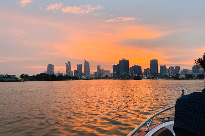 VIP Tour in Saigon: Romantic Sunset Cocktail by SpeedBoat - Meeting point, timing, and cancellation details