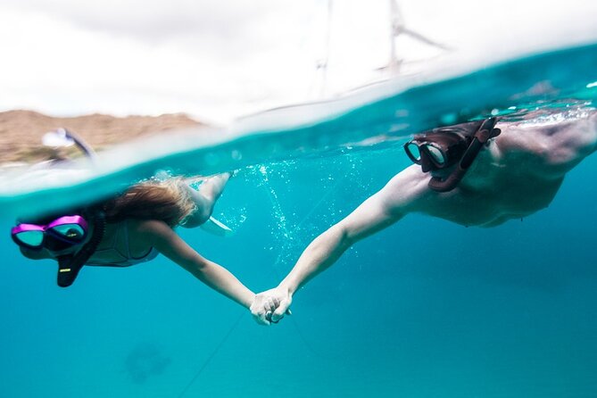 Waikiki Couples Snorkel Retreat - Snorkeling Over Oahu Reef