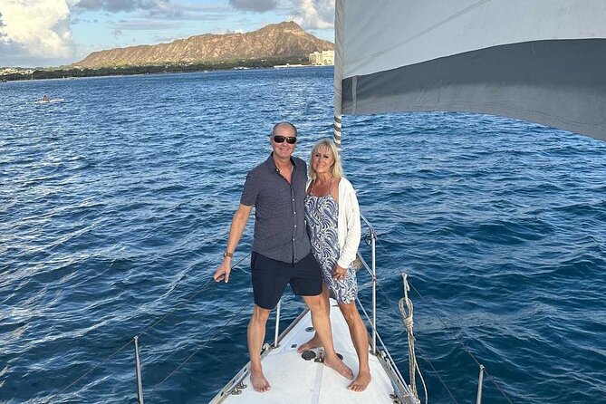 Waikiki private Day Tour and Sunset sail for couples - Magic Island and the Ala Moana sunset