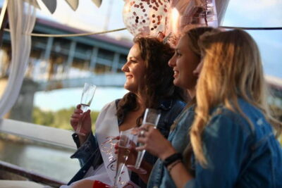 Warsaw: Romantic Cruise with Prosecco–Birthdays & Proposals