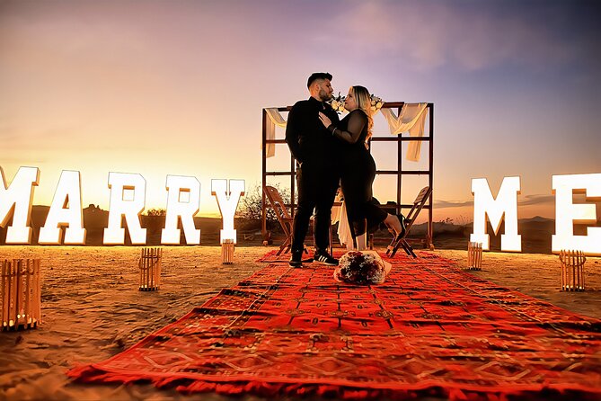 Wedding Proposal and Photoshoot with Hot Air Balloons - A Cappadocia proposal timed for the balloons