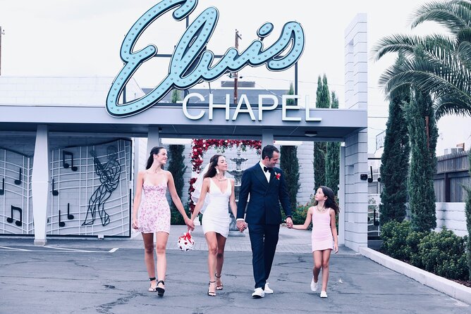 Wedding Renewal Experience in Las Vegas at Elvis Chapel - A Las Vegas vow renewal with Elvis at the center