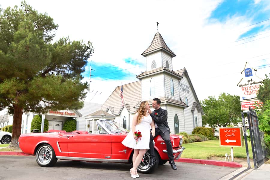 World-Famous Drive-Up Wedding in Las Vegas - Costs that can change the final price