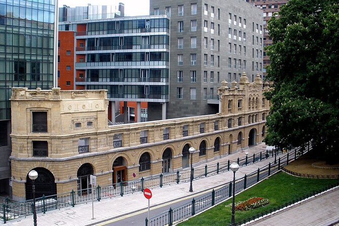 Year of Love in Bilbao: Self-Guided Romantic Puzzle Quest - Campo de Volantín and the final sculpture
