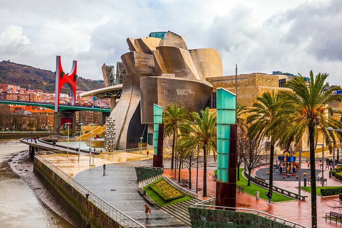 Year of Love in Bilbao: Self-Guided Romantic Puzzle Quest - Who will enjoy this puzzle quest most?