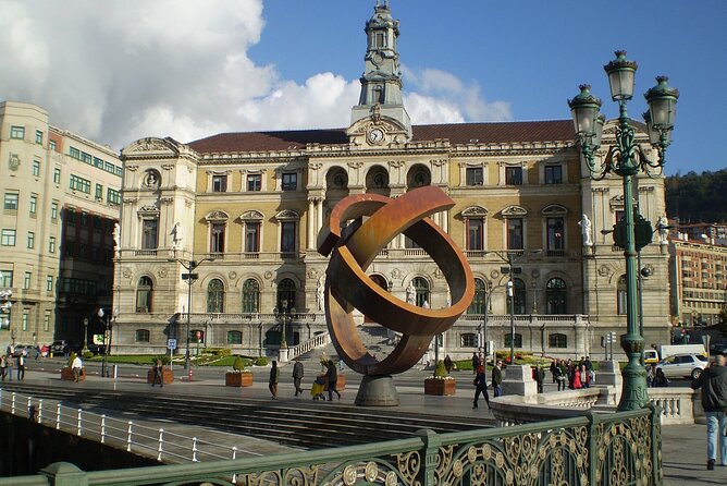 Year of Love in Bilbao: Self-Guided Romantic Puzzle Quest - From fine art to Puppy