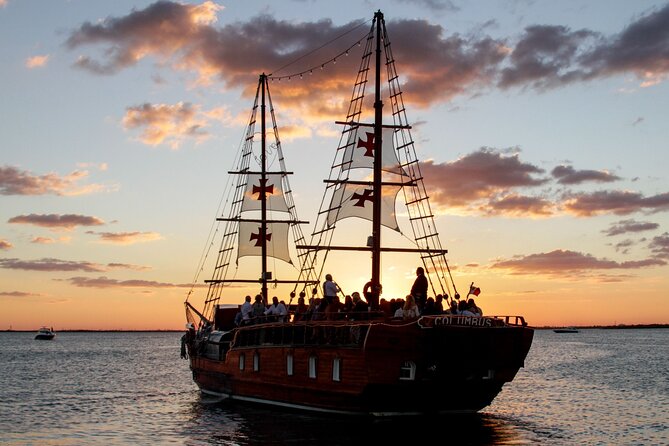 Your Romantic Dinner in Cancun, includes national open bar and live music - Dinner choices, from lobster to vegetarian