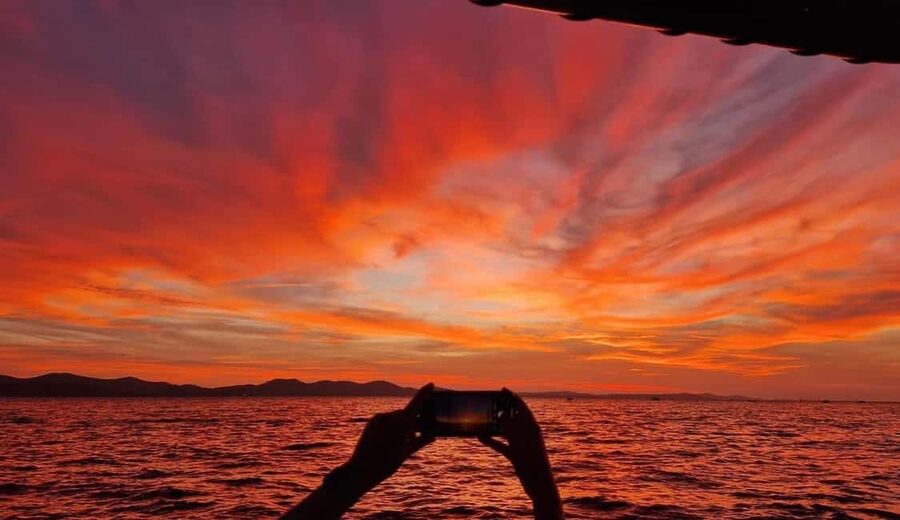Zadar: Romantic Luxury Sunset Boat Tour with Aperol Spritz - Key points to know before you book
