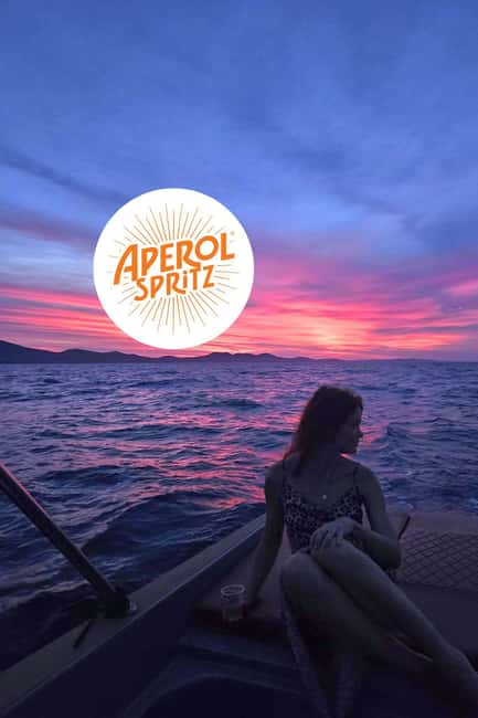 Zadar: Romantic Luxury Sunset Boat Tour with Aperol Spritz - Passing the Sea Organ and listening to the water
