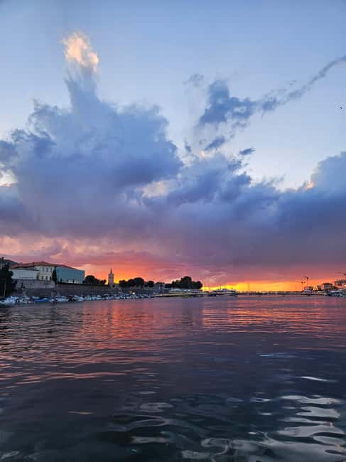 Zadar: Romantic Sunset Boat Tour with Champagne - Starting beside Harbor at Obala kneza Branimira 6A